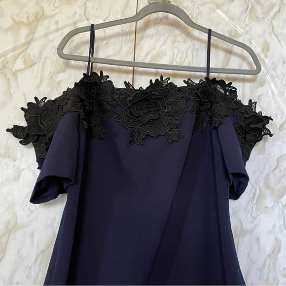 Floral Embroidered Badgley Mischka Dress - Picture 4 of 11